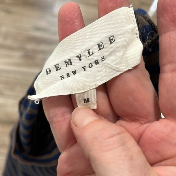 Demylee stretch mock turtleneck top - Picture 2 of 8